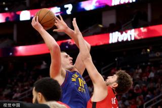 边路突破与 边路突破与