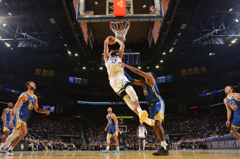 球队只需启 球队只需启